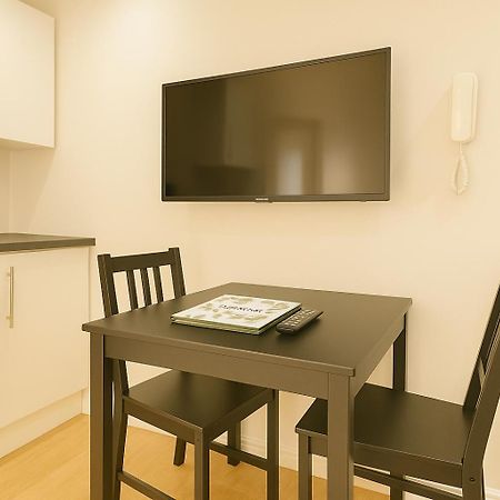 One Bedroom Apartment In City Centre Cardiff Eksteriør bilde